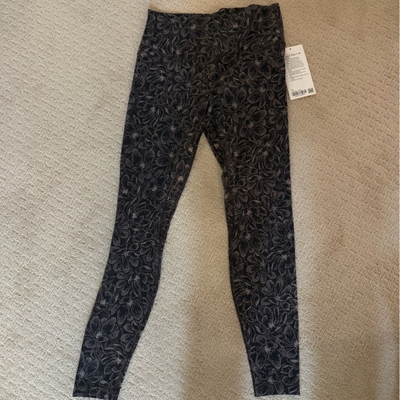 lululemon athletica Pants - NWT New Lululemon Align High Rise Leggings Pant 28” 10